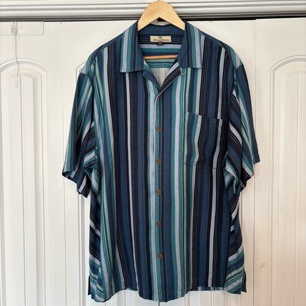 Tommy Bahama Blue Stripe Silk Button Down Shirt‎ Size Large